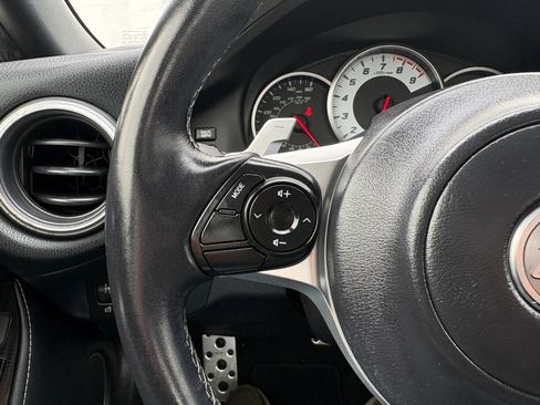 Used 2018 Toyota 86 RWD image 19