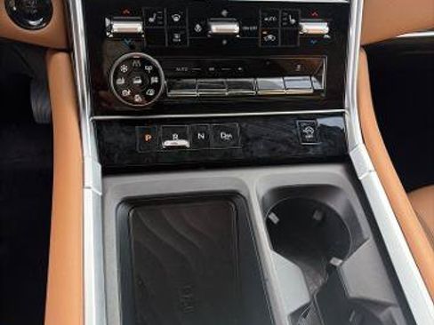 Certified 2025 Nissan Armada SL w/ Captain's Chari Seat Package AWD/4WD image 22