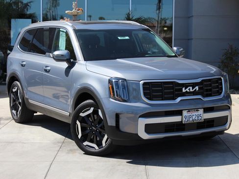 Used 2025 Kia Telluride S image 1