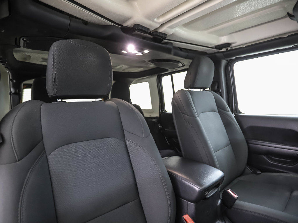 Used 2021 Jeep Wrangler Unlimited Sport AWD/4WD image 31