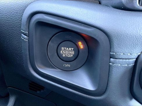 New 2026 Jeep Gladiator Mojave AWD/4WD image 17