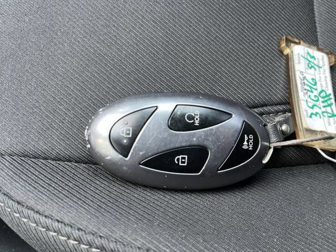 Used 2025 Hyundai Tucson SEL AWD/4WD image 21