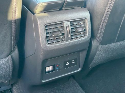 Certified 2024 Nissan Rogue SL w/ SL Premium Package image 9