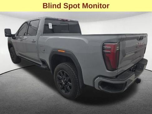 Used 2024 GMC Sierra 2500 AT4 w/ AT4 Premium Plus Package AWD/4WD image 7