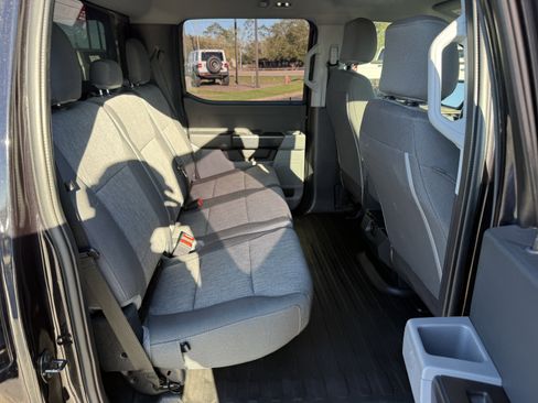 Used 2021 Ford F150 XL image 30