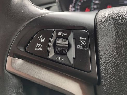 Used 2020 Chevrolet Trax Premier FWD image 16
