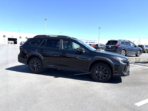Used 2025 Subaru Outback Onyx Edition image 7
