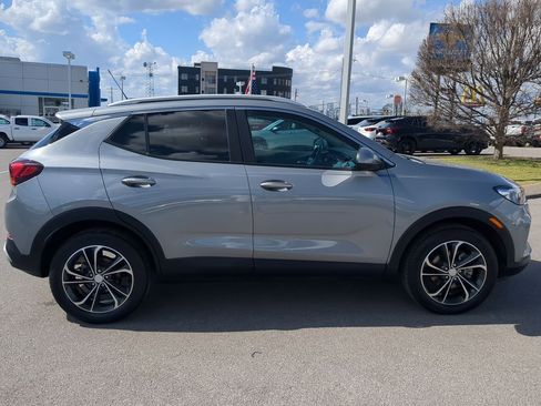 Used 2023 Buick Encore GX Select image 9