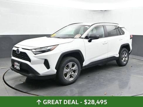 Used 2024 Toyota RAV4 LE AWD/4WD image 7