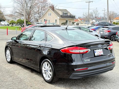 Used 2019 Ford Fusion Energi Titanium image 6