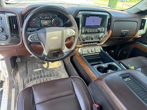 Used 2016 Chevrolet Silverado 2500 High Country w/ Duramax Plus Package AWD/4WD image 16