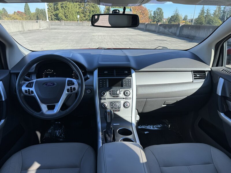 Used 2013 Ford Edge SEL AWD/4WD image 18