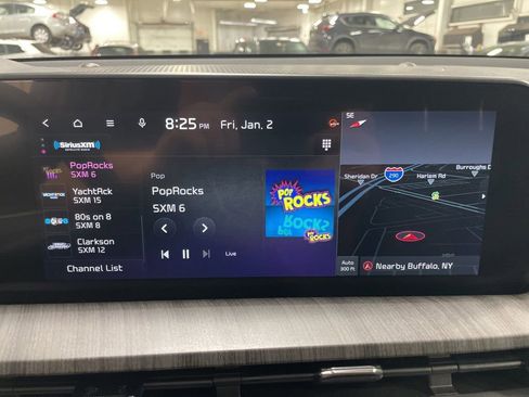 Used 2024 Kia Telluride EX w/ EX Captain's Chair Package image 22