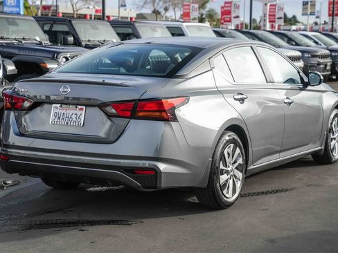 Used 2021 Nissan Altima 2.5 S w/ Driver Assist Package image 6