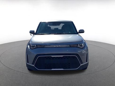 Used 2025 Kia Soul LX w/ LX Technology Package image 4