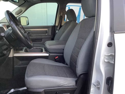 Used 2019 RAM 1500 Big Horn image 11