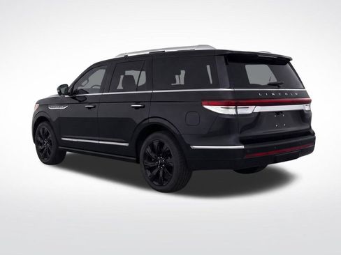 Used 2023 Lincoln Navigator Reserve AWD/4WD image 7