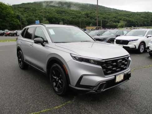 Certified 2023 Honda CR-V Sport image 3