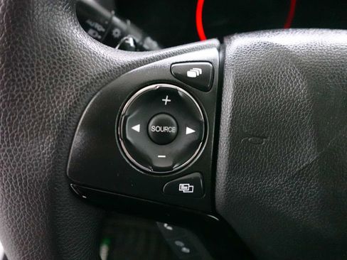 Used 2017 Honda HR-V EX image 17