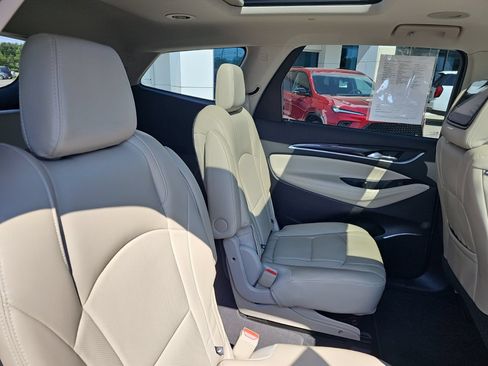 Used 2018 Buick Enclave Premium FWD image 35
