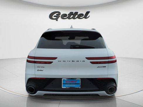 Used 2025 Genesis GV70 3.5T Sport image 5