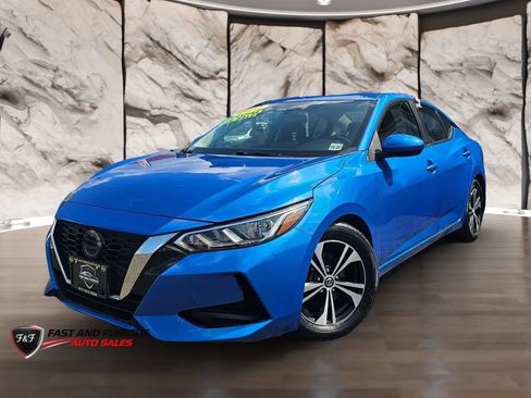 Used 2022 Nissan Sentra SV w/ Lighting Package FWD image 2