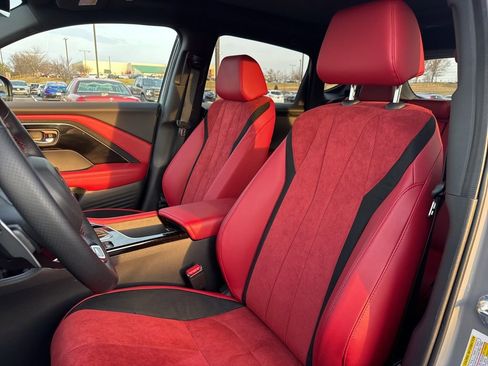 Used 2025 Acura ADX A-Spec image 9