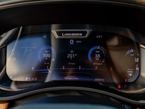 Used 2024 RAM 2500 Limited w/ Safety Group image 20