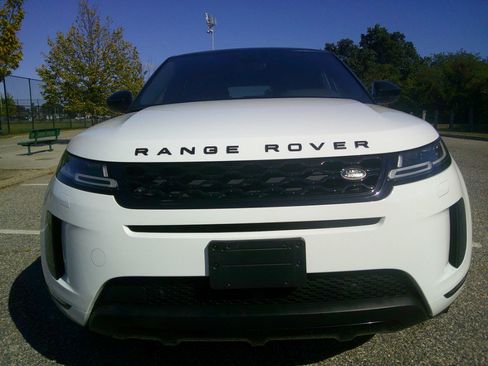 Used 2020 Land Rover Range Rover Evoque S image 15