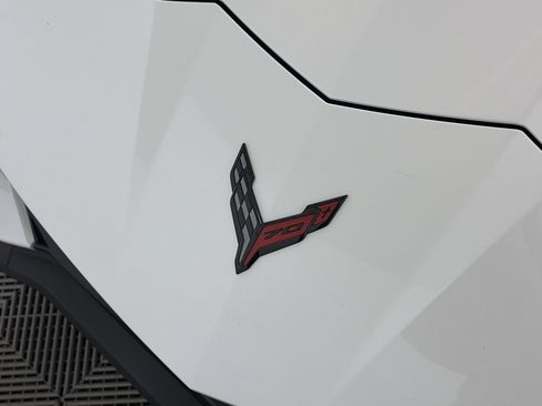 Used 2023 Chevrolet Corvette Stingray Premium Cpe w/ Z51 Performance Package image 16