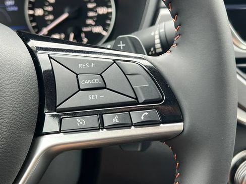New 2026 Nissan Altima 2.5 SR AWD/4WD image 18