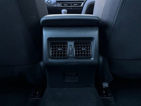 Used 2025 Toyota Camry LE image 12