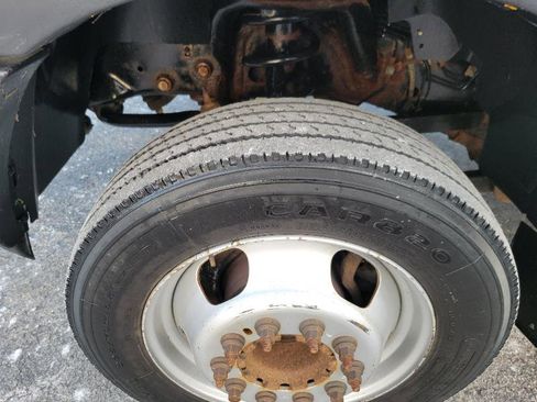 Used 2017 RAM 5500 Tradesman image 26