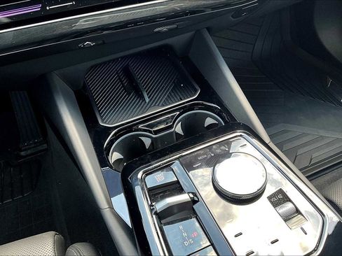 New 2025 BMW 530i image 11