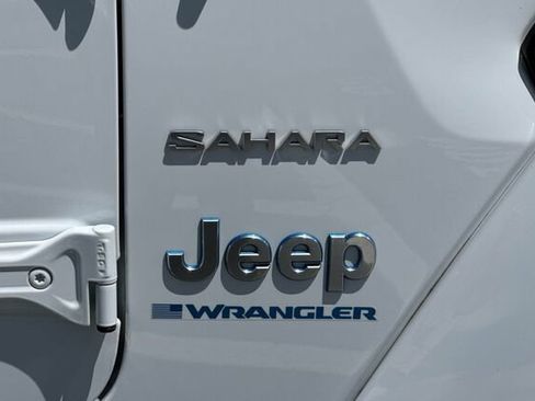 Certified 2023 Jeep Wrangler Unlimited Sahara AWD/4WD image 24