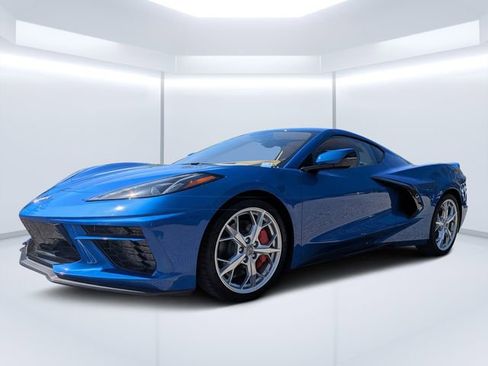 Used 2022 Chevrolet Corvette Stingray Premium Cpe w/ Z51 Performance Package RWD image 7