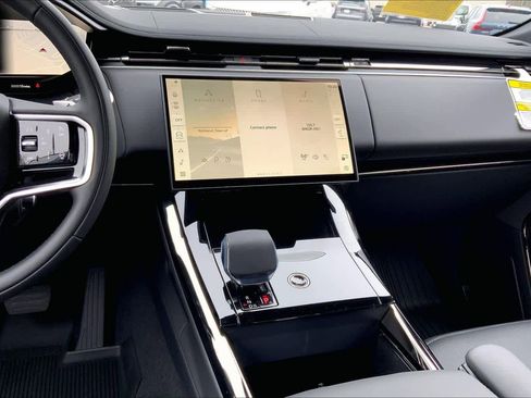 New 2026 Land Rover Range Rover Sport SE AWD/4WD image 8