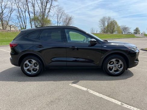 Used 2025 Ford Escape ST-Line Select AWD/4WD image 12
