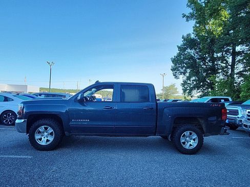 Used 2018 Chevrolet Silverado 1500 LT w/ All Star Edition AWD/4WD image 2