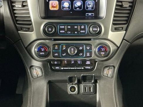 Used 2019 Chevrolet Suburban LT AWD/4WD image 18