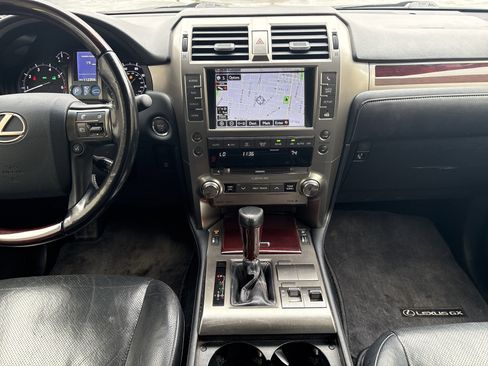 Used 2016 Lexus GX 460 w/ Premium Package AWD/4WD image 30