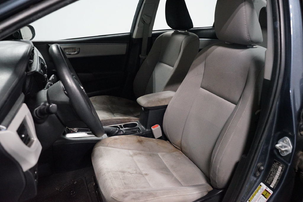 Used 2016 Toyota Corolla LE FWD image 6
