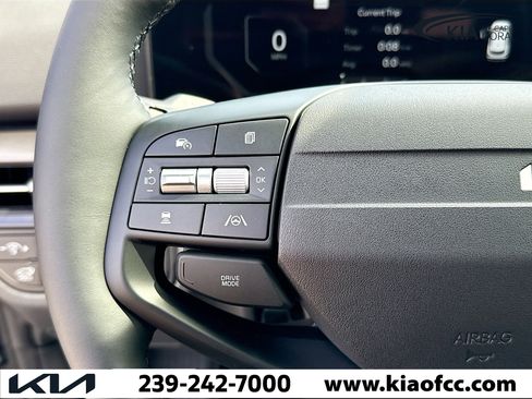 New 2026 Kia Sportage SX image 37