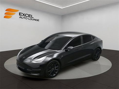 Used 2018 Tesla Model 3 Long Range image 31