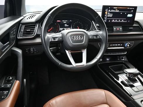 Used 2021 Audi Q5 2.0T Premium w/ Convenience Package AWD/4WD image 16