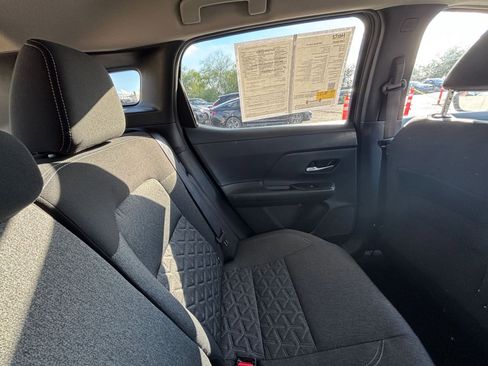 Used 2025 Nissan Kicks SV image 35