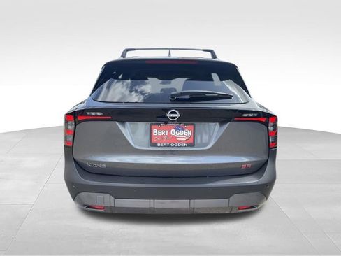 Certified 2025 Nissan Kicks SR FWD image 6