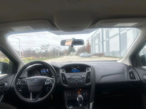 Used 2018 Ford Focus S image 14