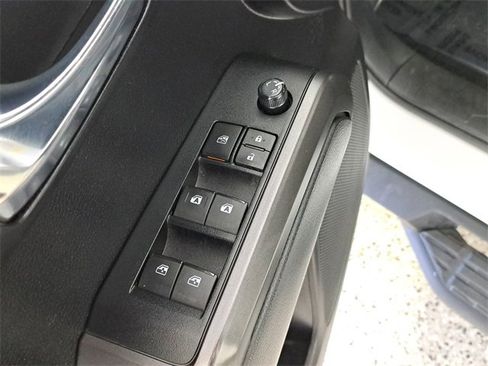 Used 2022 Toyota Tacoma TRD Sport image 22