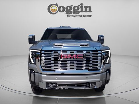 New 2026 GMC Sierra 3500 Denali w/ Technology Package image 18